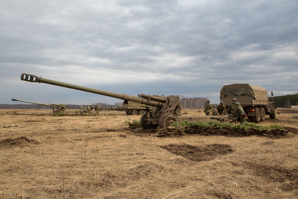 Russian forces gradually losing artillery edge along certain front areas