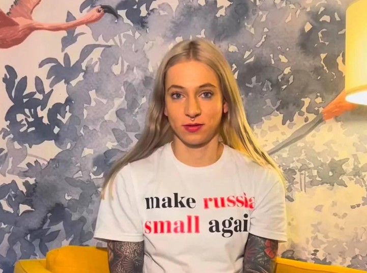 “Make Russia Small Again”: Lithuanian athlete expelled from Fitness World Championship over anti-war T-shirt – Euromaidan Press