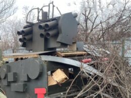 ukraine uses stormer hvm mock-ups deceive russian forces ukrainian mock-up air defense system captured donbas 2024 military news portal militarnyi reports invasion have discovered detailed anti-aircraft missile frontline sector replica