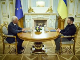 zelenskyy insists ukraine seeks full nato membership including occupied territories ukrainian president volodymyr (r) meeting european council antónio costa (l) kyiv 1 2024 presidentgovua bea6311af0c8505dd7cbf780f3a36c3e_1733060851_extra_large discussed ukraine's prospects during press