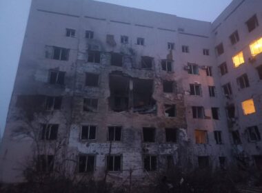 Russia bombs Kherson cancer hospital, Ukrainian officials continue radiation safety checks