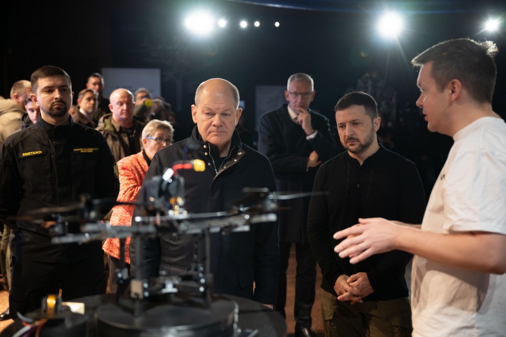 ukraine shows off new drone tech scholz zelenskyy including ai systems german chancellor olaf (center left) ukrainian president volodymyr right) exhibition models kyiv 2 2024 presidentgovua gazing drones e56f7a7d54dd178c207d511c03158797_1733142850_extra_large two