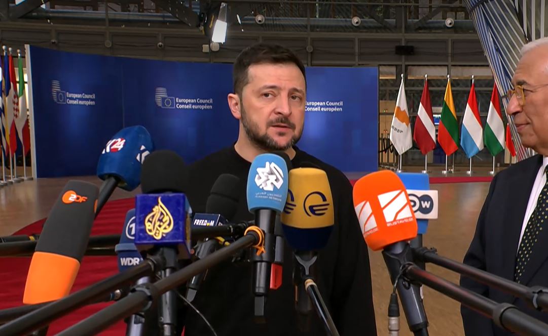 zelenskyy plans discuss aid trump after inauguration emphasizes importance us-eu unity ukraine's president volodymyr brussels 19 2024 consiliumeuropaeu zele speaking journalists before european council's meeting ukrainian announced future support donald