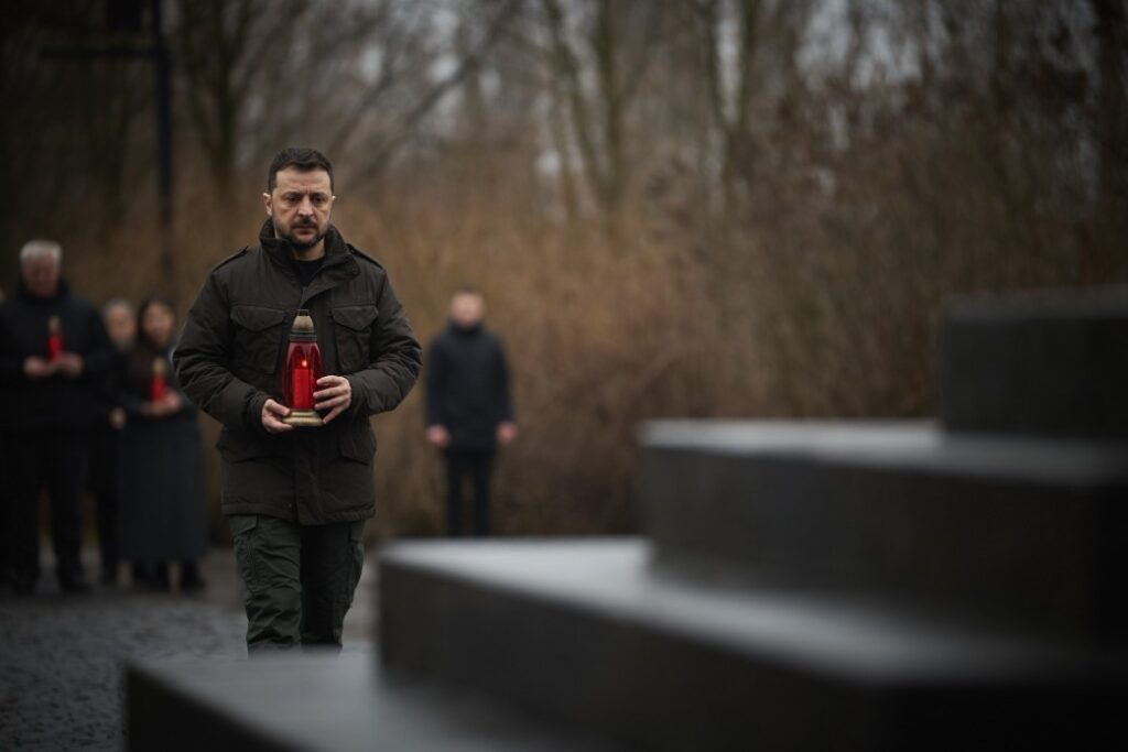 President honoured the memory of Holocaust victims