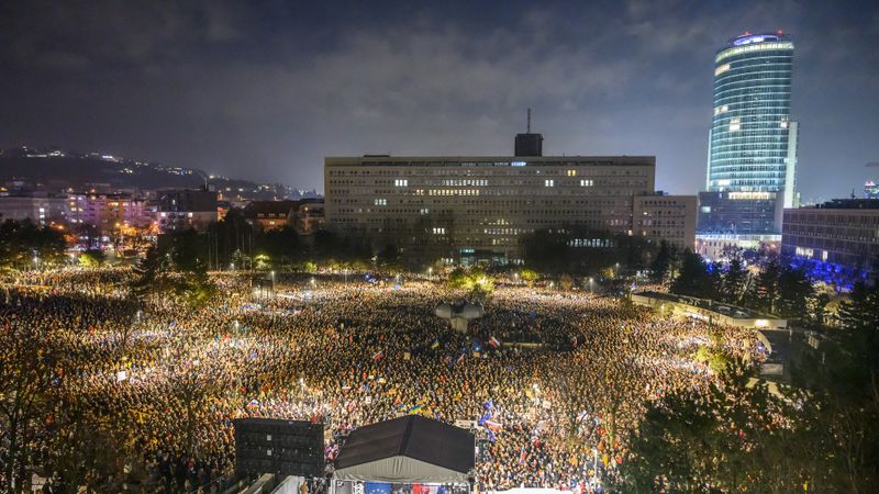 Slovakia protests against Fico Maidan plot