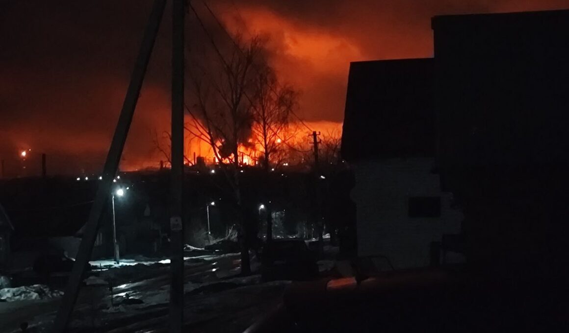 Ukrainian drones strikes Russian oil facilities