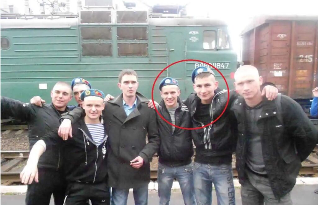 In 2014, he raised Russian flag in Ukrainian Luhansk. Now, Moscow sent him to die in tourist mat armor