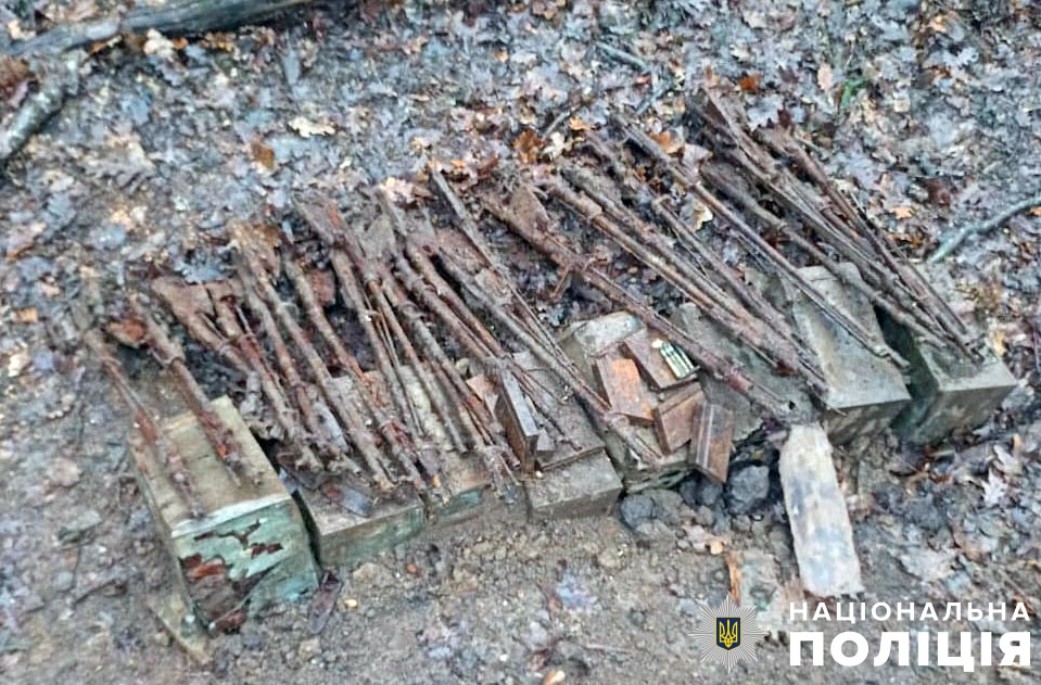 world war ii firearms found poltava oblast forest remnants wwii rifles de62da932a4901ef20ffb58411671914 ukrainian police have secured nine boxes ammunition twenty-five rifle parts dating back discovered strip communications department reported ukraine