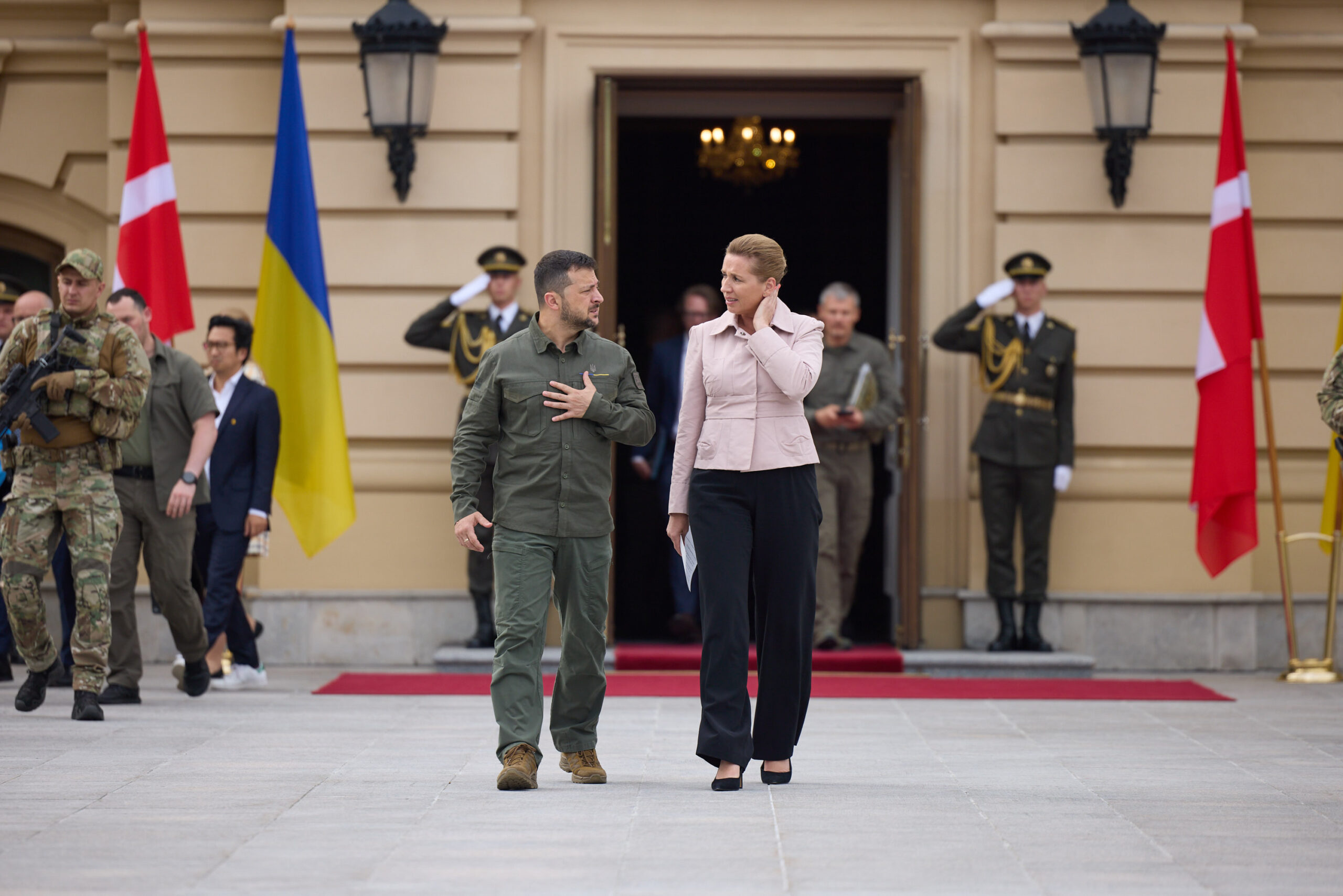 Denmark helps Ukraine boost artillery production 25-fold, Defense News reports