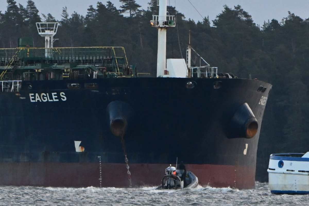 finland says russian shadow fleet tanker crew planned more cable sabotage before arrest fleet's eagle s intercepted finnish after damaging estlink power positioned damage estlink1 balticconnector gas pipeline when authorities