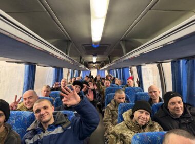 Ukraine returned 150 soldiers from Russian captivity in a new prisoner exchange on 5 February. Source: Zelenskyy Telegram