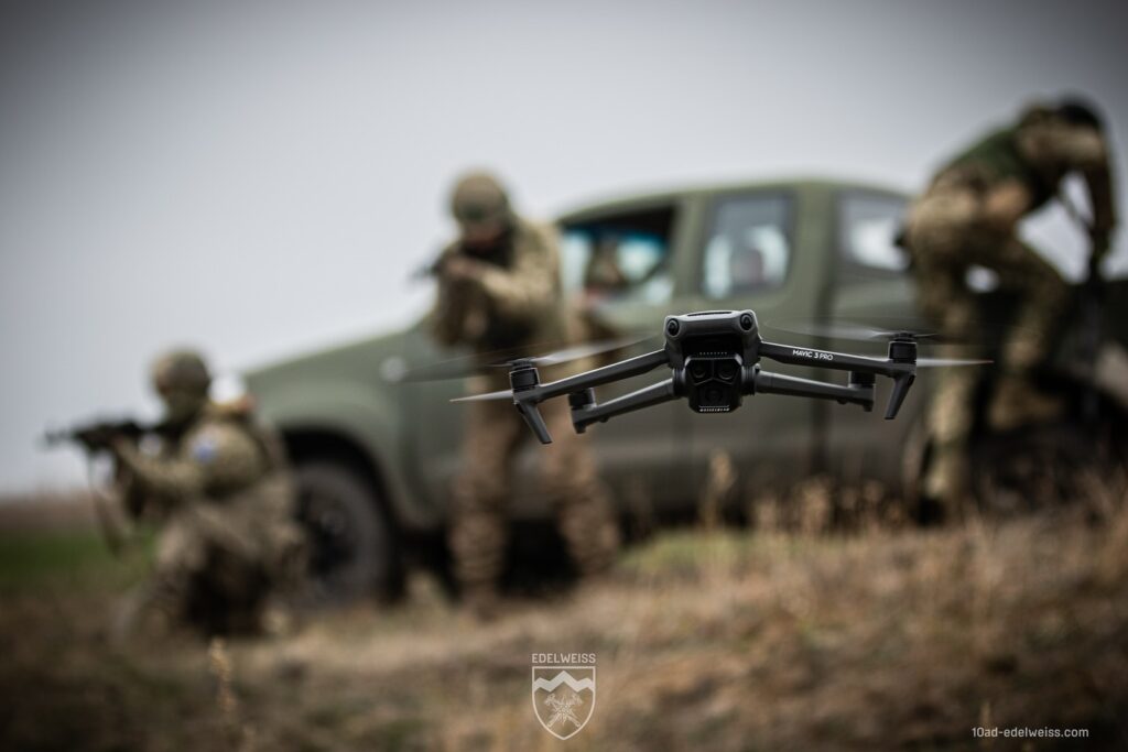 Forbes: Ukraine deploys FPV drones as stealth roadside bombs to strike Russian convoys