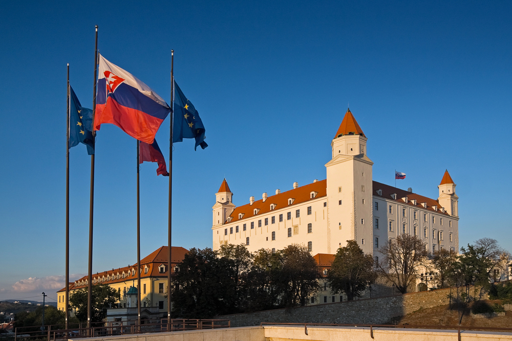 slovak poll shows highest regional support russian victory ukraine standing 17% bratislava castle slovakia depositphotos depositphotos_410654214_s found slovaks back russia’s far more than neighboring poland czechia results published 31