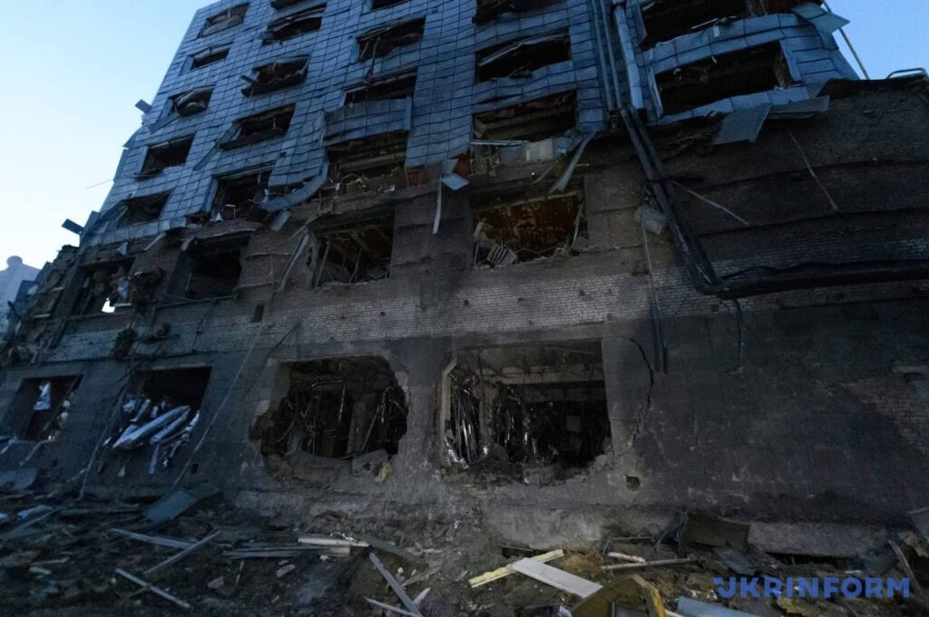 Zelenskyy calls to stop Russian terror after deadly night ballistic strike on Ukrainian capital