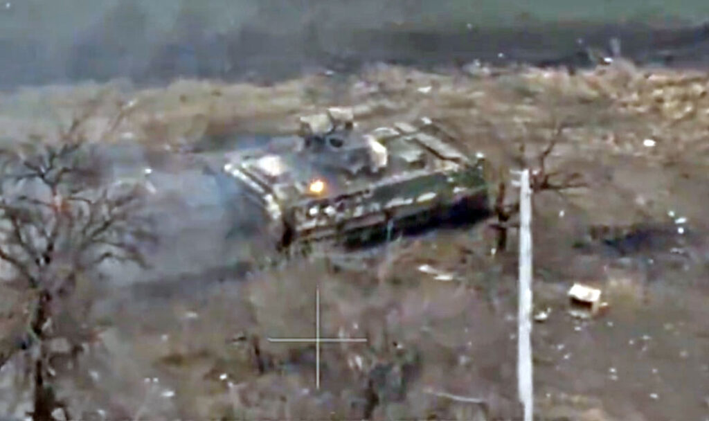 footage shows ukrainian bradley surviving direct anti-tank missile strike army's evacuates after sustaining atgm hit video x/thedeaddistrict us-supplied m2a2 infantry fighting vehicle (ifv) endured russian guided (atgm) near settlement nadezhdynka