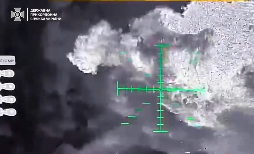 Forbes: Ukrainian “dragon drones” melt Russian “turtle tanks” with 3,000°C thermite charges