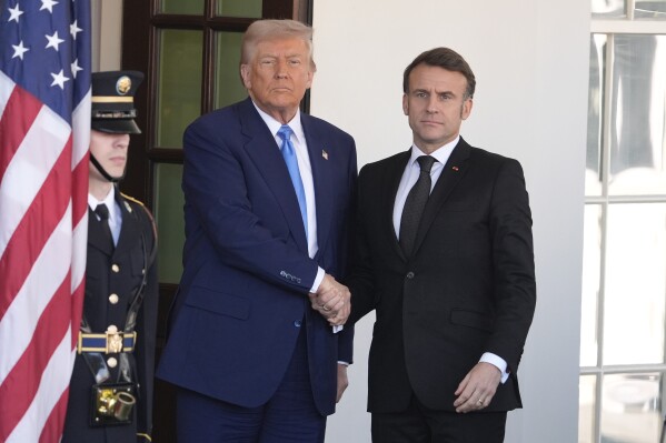 trump-macron-2025