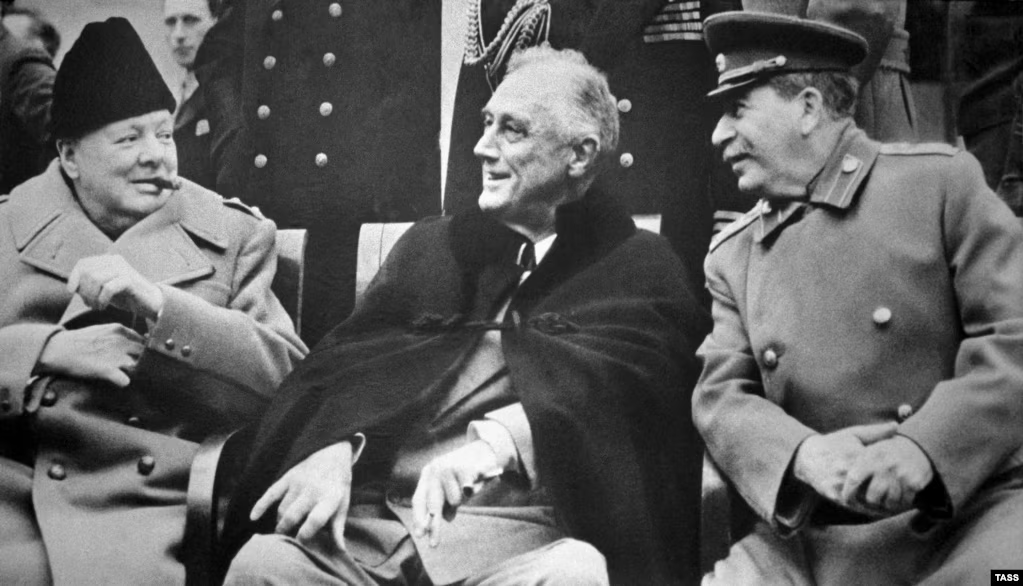 Yalta peace conference peace deal Ukraine Poland USSR Putin Churchill Roosevelt Stalin UK Britain US United States Russia-Ukraine war invasion conflict