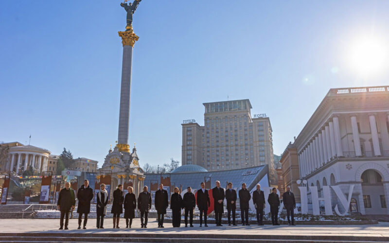 eu offers ukraine win-win minerals deal alternative trump's demands leaders ukraine's president central kyiv 24 2025 presidentgovua уг-дуфвукі-шт-лншм european union proposed agreement critical materials promising partnership even donald trump pursued