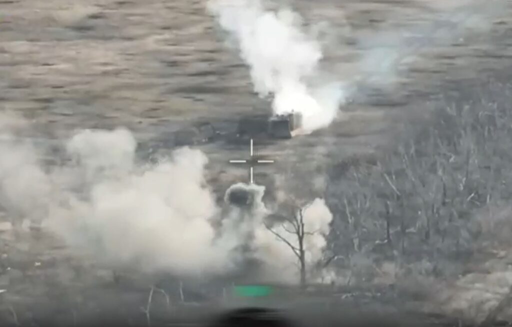 forbes russian assault near siversk suffers heavy losses fewer than half vehicles returning vehicle getting hit two previously destroyed donetsk oblast 11 2025 earlier кгіішфт муршсду рше forces attacking ukrainian