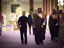 zelenskyy meets saudi crown prince ahead ukraine-us talks ukraine's president volodymyr (l) mohammed bin salman (r) jeddah 10 2025 presidentgovua 0e295b60-4f91-4610-9fc5-a3b1bc7c322a ukrainian met crucial between officials aimed establishing framework peace