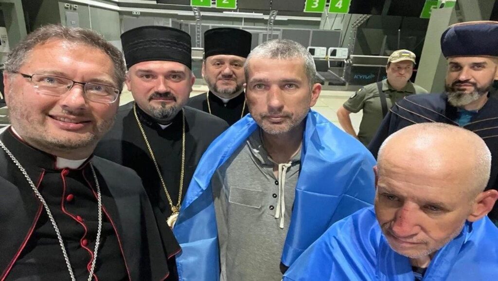 Vatican returns Ukrainian prisoners