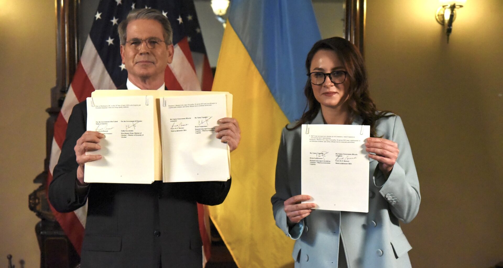 Ukraine's Minister of Economy Yulia Svyrydenko (right) and US Treasury Secretary Scott Bessent (left) signed an agreement to create a joint investment fund aimed at rebuilding Ukraine and attracting global investments to the country.