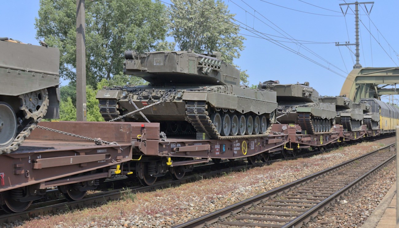russians hacked border cameras spy ukraine-bound aid transportation leopard 2a4 tanks rail 2017 50645747111_801185a435_k-1 uk’s ncsc confirms 10000 surveillance systems compromised mostly ukraine romania western supplies russian military intelligence service