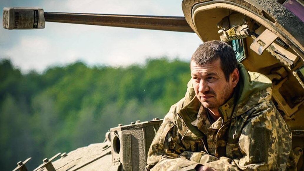 A soldier with the Ukrainian 95th Air Assault Brigade
