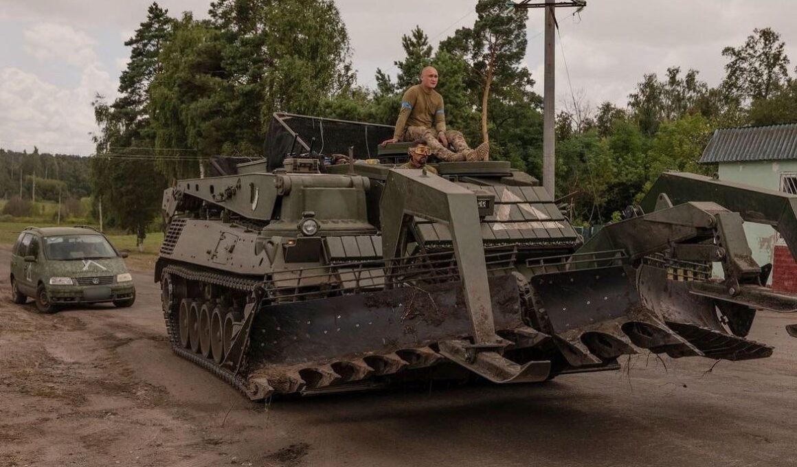 A Ukrainian breaching vehicle in Kursk.