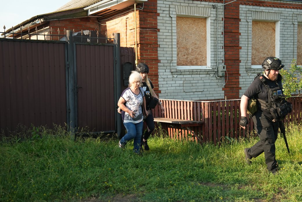 Evacuation of civilians from the village of Pysarivka in Ukraine's Sumy Oblast.