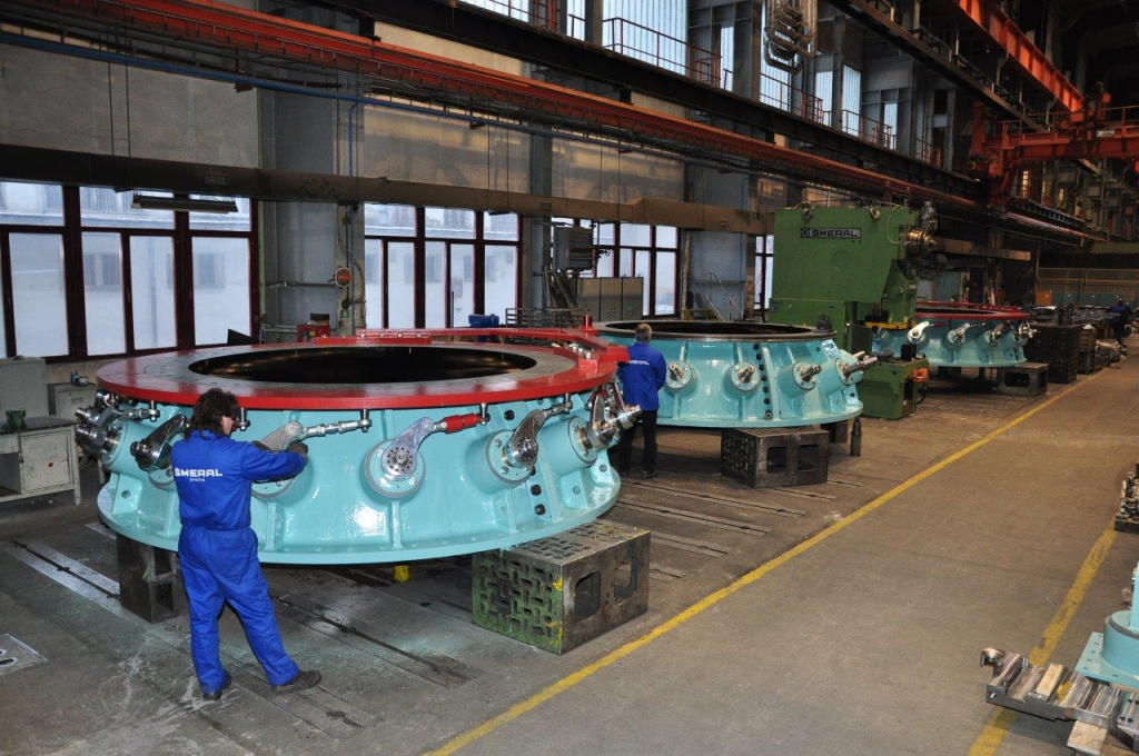 insider exposé reveals czech firms aiding russia’s defense sector despite war šmeral brno 2 press conference last week ukrainian president volodymyr zelenskyy stated russia continues receive machine tools abroad naming