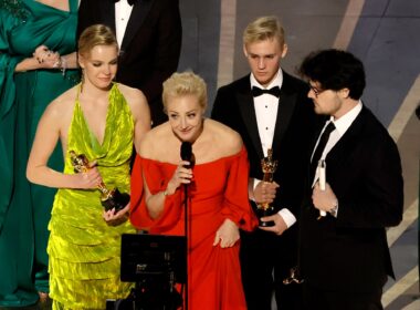 Yulia Navalnaya, a wife of the deceased Russian opposition leader Alexei Navalny, is accepting the Oscars award in 2023 instead of her husband for a documentary film "Navalny" about the poisoning of Alexei Navalny with "Novichok", his treatment and return to Russia, where he was detained.