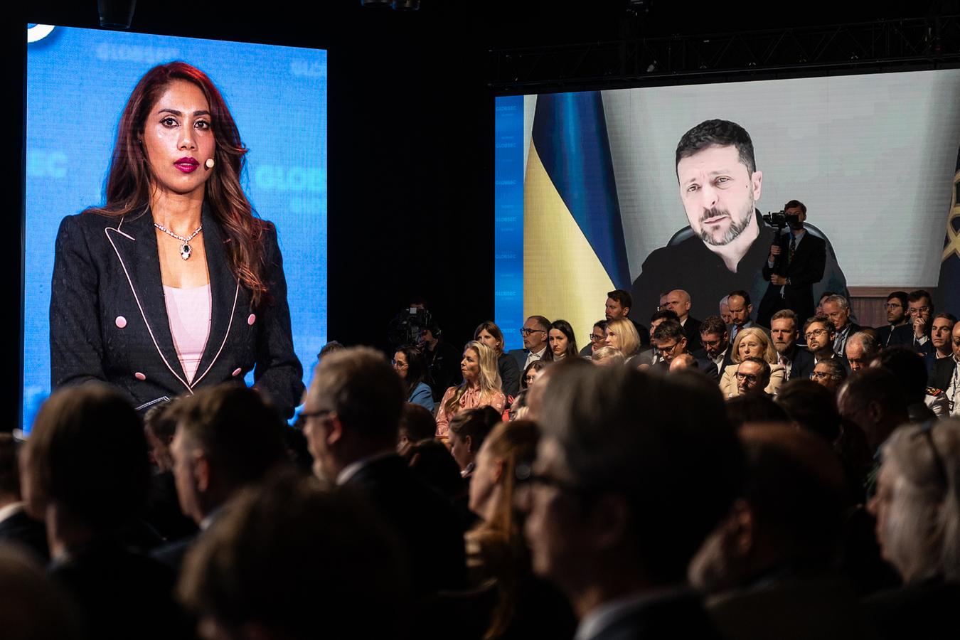 Zelenskyy speaks at conference Ukraine war