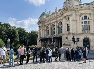 The Juliusz Słowacki Theater in Krakow was forced to move Ukraine solidarity flag inside the building following what officials described as increasing physical attacks and threats of property destruction.