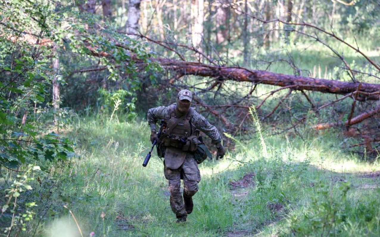 Frontline report: Russia might seep into NATO through a boggy Lithuanian forest—and locals are getting ready