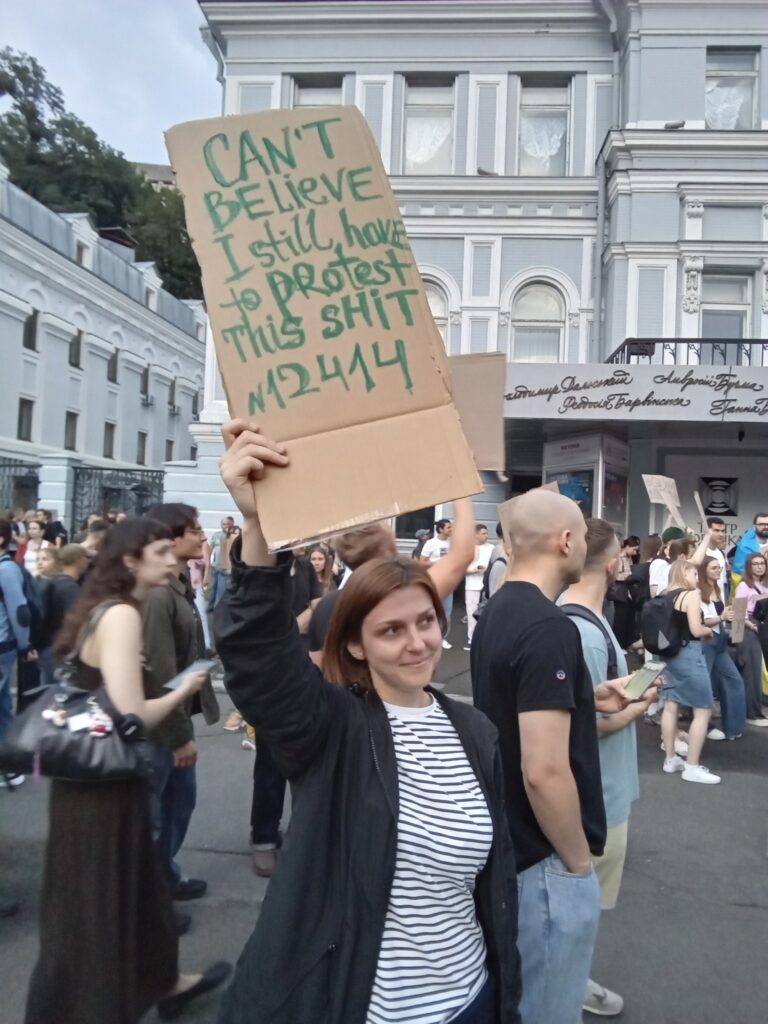 anti-corruption Ukraine protests zelenskyy law
