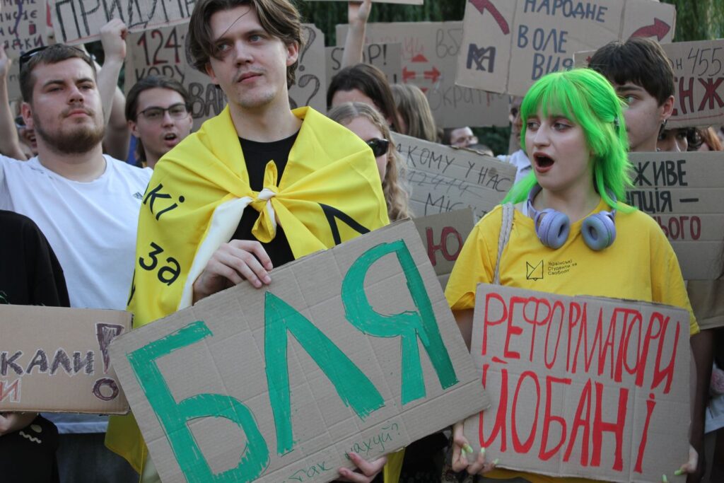 Kyiv protests anti-corruption Zelenskyy Ukraine NABU SAPO