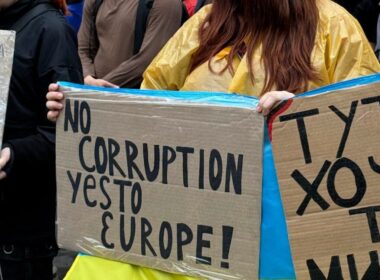 anti-corruption protest-07-30_20-49-38