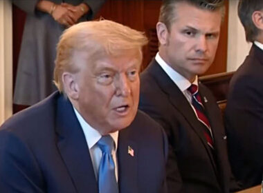 wsj share intelligence ukraine’s deep strikes russia trump administration weighs sending powerful weapons president donald during meeting white house 7 2025 / forbes breaking news trump-says -us-to-send-more-weapons-to-ukraine tomahawk barracuda systems