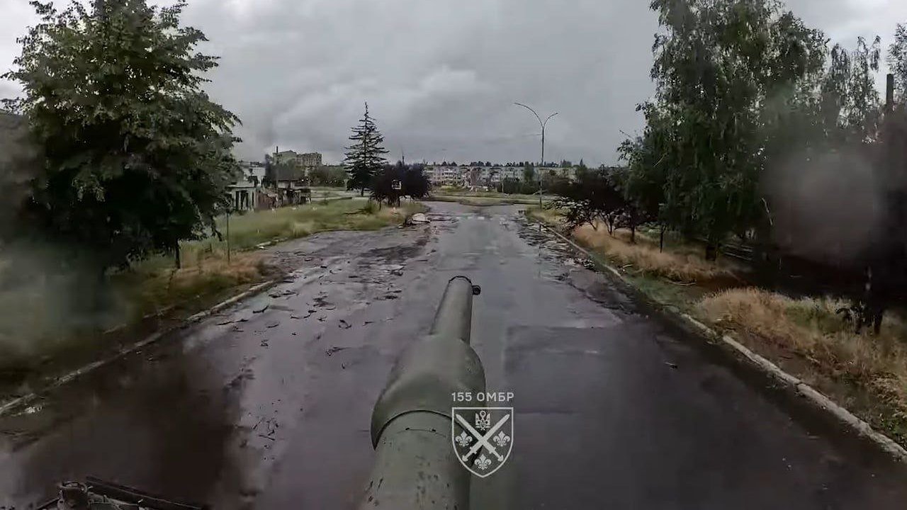 A 155th Mechanized Brigade Leopard 2A4 in Pokrovsk.