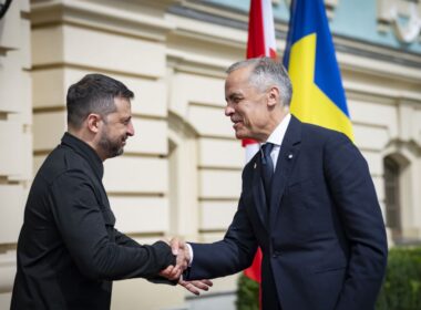 Ukrainian President Volodymyr Zelenskyy greets Canadian Prime Minister Mark Carney in Kyiv on 24 August 2025 during Ukraine's Independence Day ceremonies.