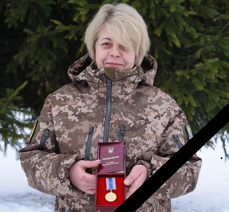 women fighters Ukraine 