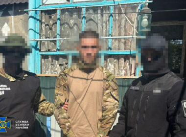 Ukrainian marine officer faces life sentence for directing Russian strikes on Ukrainian bases as he was collaborating with the Russian intelligence.