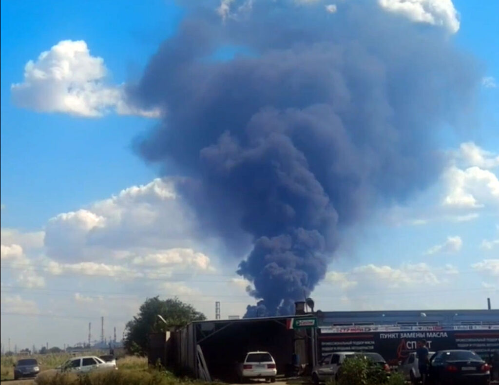 volgograd refinery goes up smoke again—two days after major drone strike thick black rises lukoil following new fire 16 2025 astra massive broke out two ukrainian drones hit facility caused