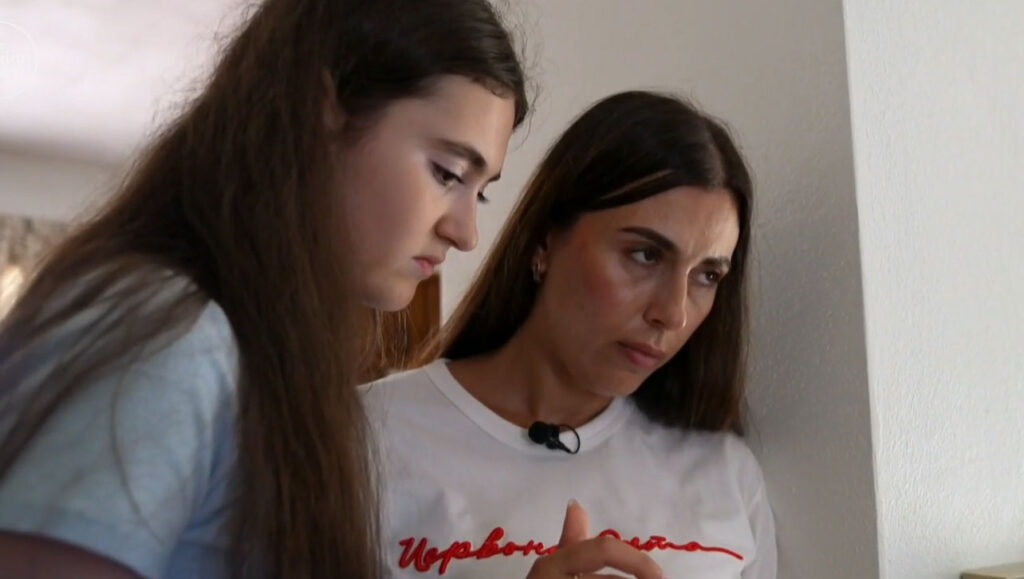 ‘it’s safe return’ ukrainian refugees face work permit limbo liana avetisian (right) daughter home iowa seen cbs news report dewitt permits set expire leaving many families legal reports dozens fled