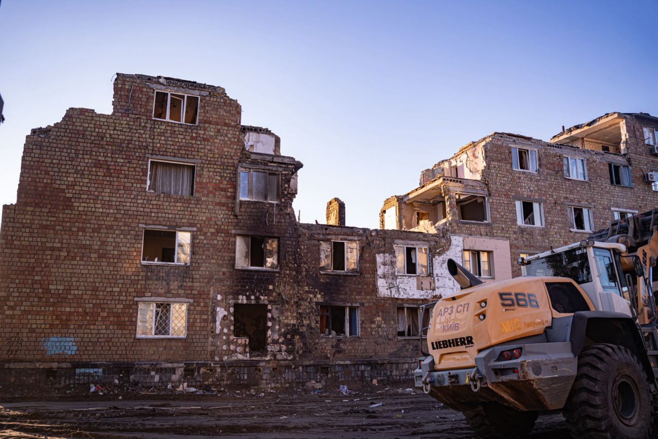 destroyed building kyiv