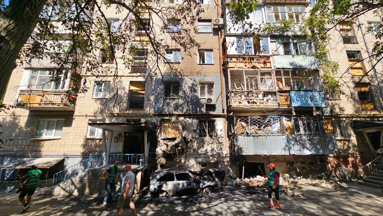 Damaged building in Kherson after Russian drone and artillery strikes on 31 August 2025.