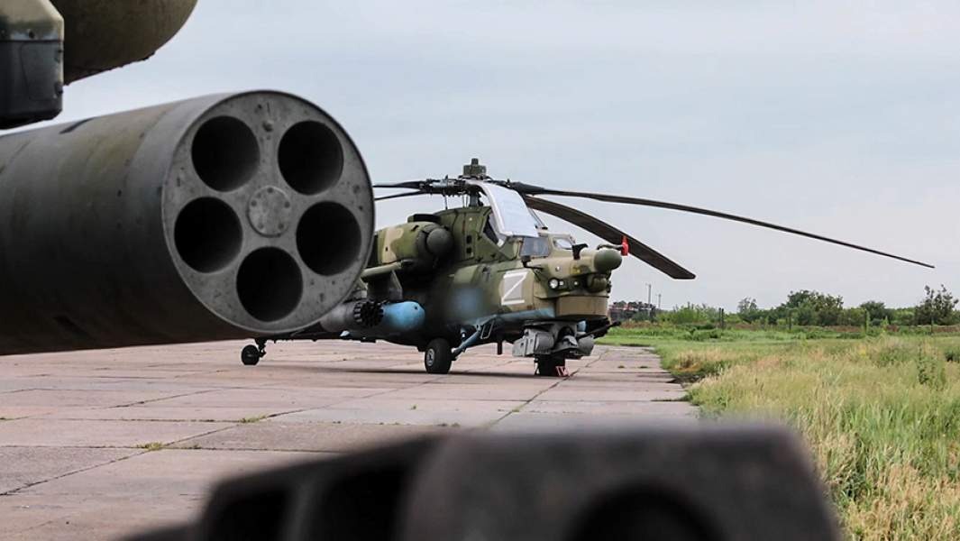 russia’s mi-28n attack helicopter blown up sabotage 550 km ukraine russian parked airstrip militarnyi udarnye-vertolety-mi-28n-armeisk ukrainian partisan blew helicopter—nato reporting name havoc—at airbase north what appears bold operation deep inside