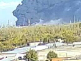 The Gazprom Neftekhim Salavat facility in Bashkortostan, located 1,400 kilometers from Ukrainian territory, sustained fires and damage from a drone attack on 24 September.